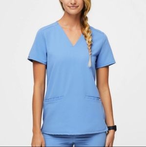 Figs Casma Three-Pocket Scrub Top